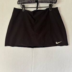 Nike Dri-FIT Black Apparel Skirt Skort Size Medium